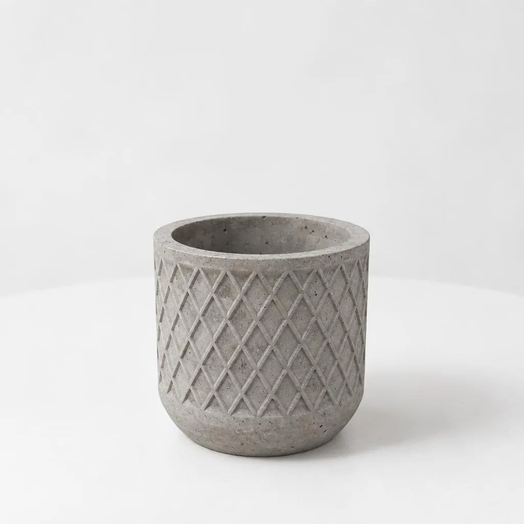 Maceta de concreto Domo, textura Celosía, vista de estudio