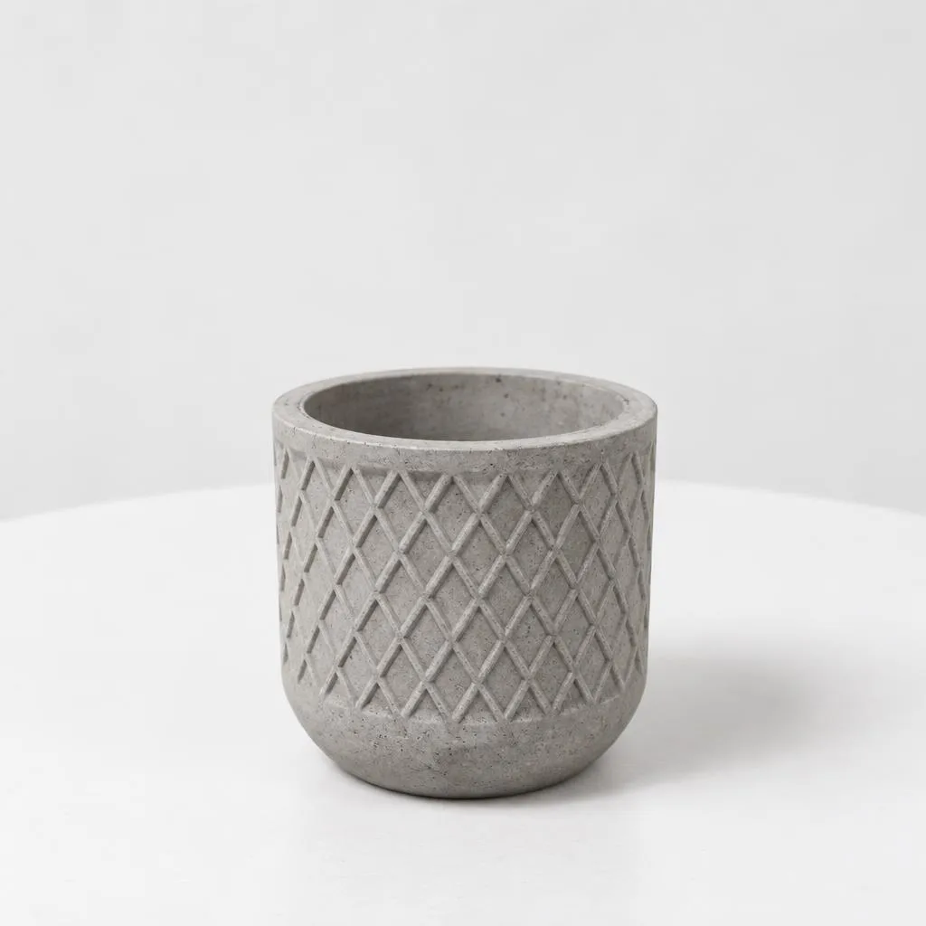 Maceta de concreto Mediana, textura Celosía, vista de estudio